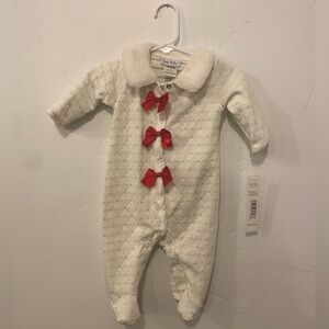 NWT Nicole Miller Christmas outfit quilted snap sleeper red bows